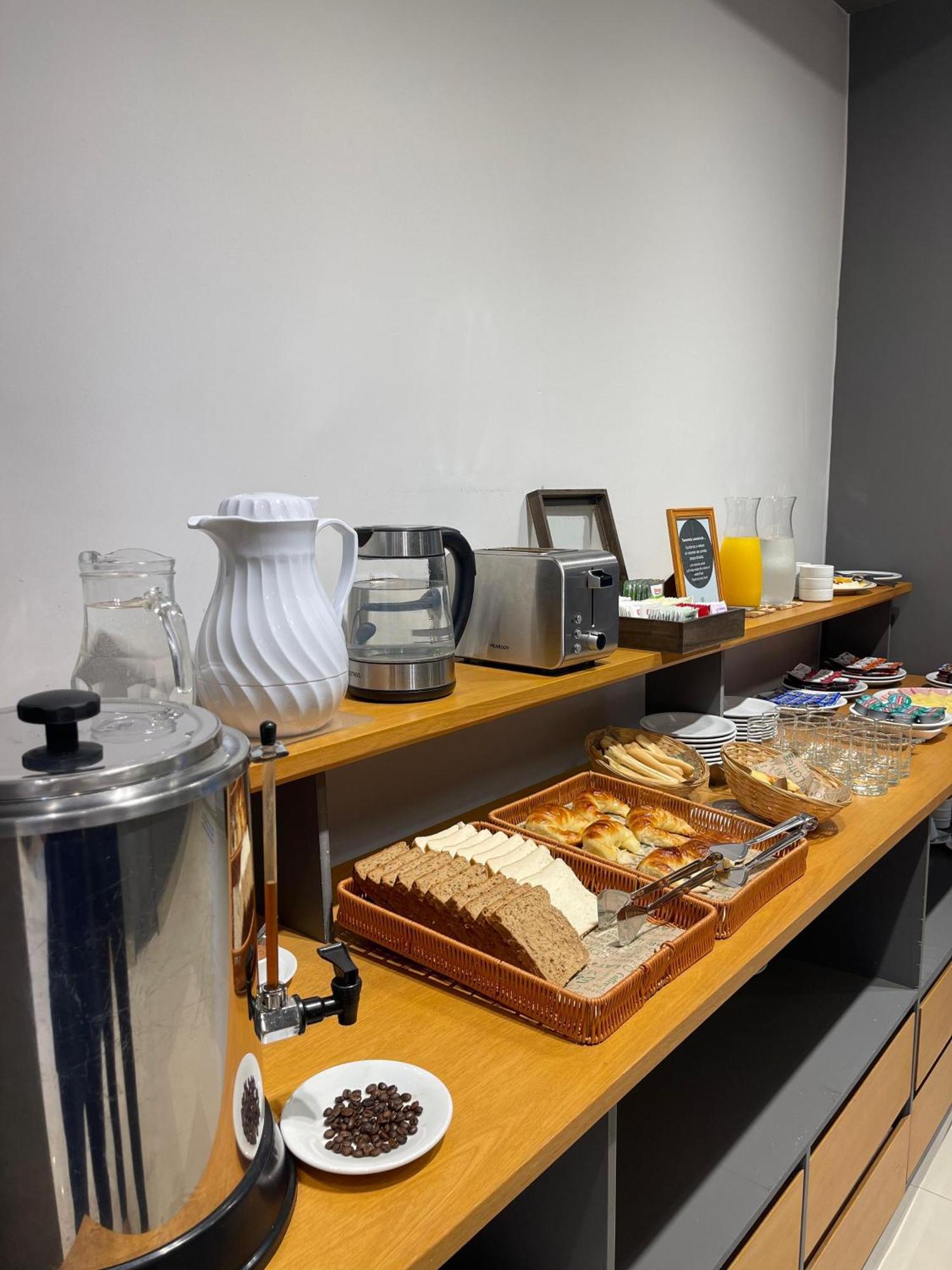 Urquiza Suites سالتا المظهر الخارجي الصورة